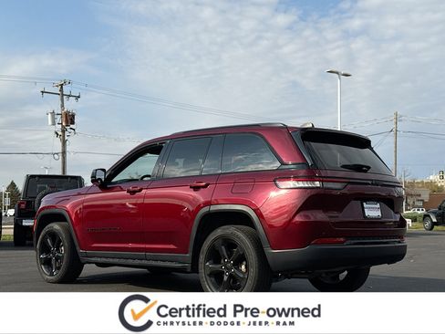 Certified 2024 Jeep Grand Cherokee Altitude image 13