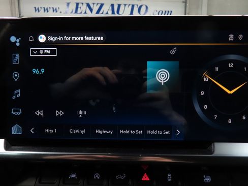 Used 2025 Chevrolet Silverado 1500 LT image 15