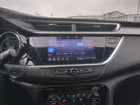 Certified 2022 Buick Encore GX Essence w/ Advanced Technology Package image 10