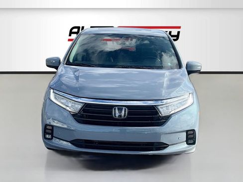 Used 2023 Honda Odyssey Elite image 2