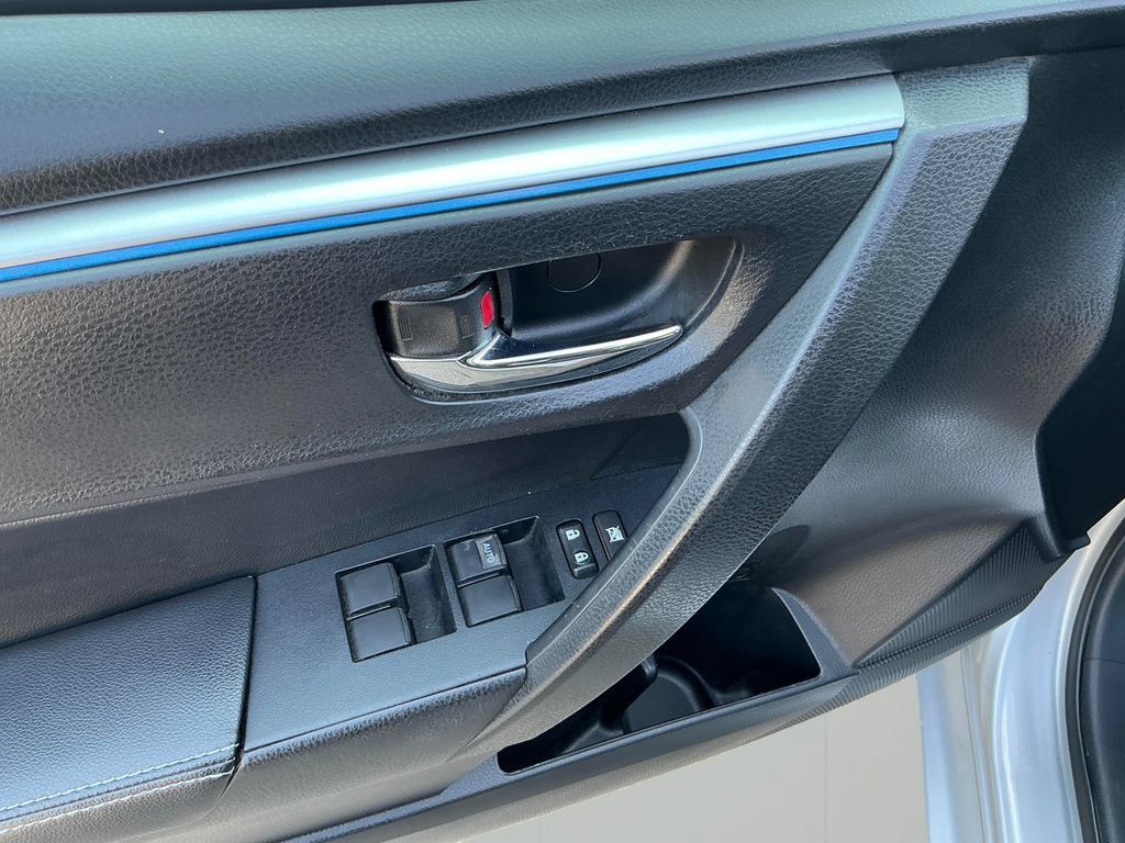Used 2014 Toyota Corolla S FWD image 15