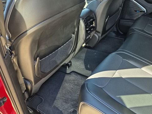 New 2024 Jeep Grand Cherokee Overland w/ Advanced Protech Group III image 26