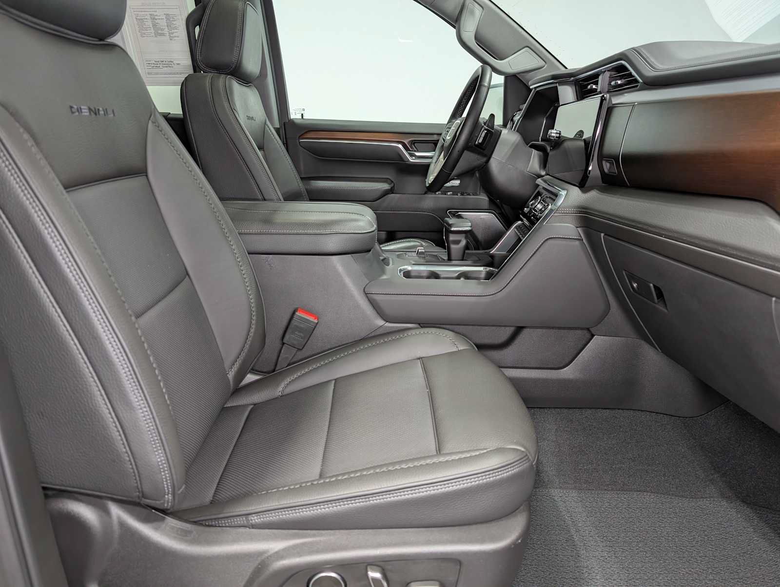Certified 2025 GMC Sierra 1500 Denali w/ Denali Reserve Package AWD/4WD image 48