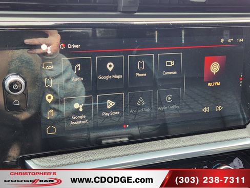 Used 2023 GMC Sierra 1500 Denali w/ Technology Package AWD/4WD image 11