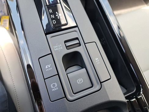 New 2026 Toyota Prius XLE image 27