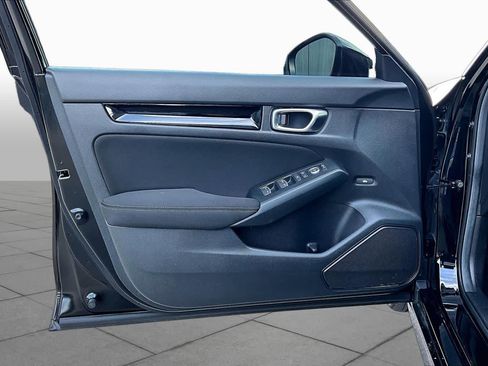 Used 2025 Honda Civic Sport image 22