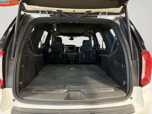 Used 2021 GMC Yukon Denali w/ Denali Premium Package image 24