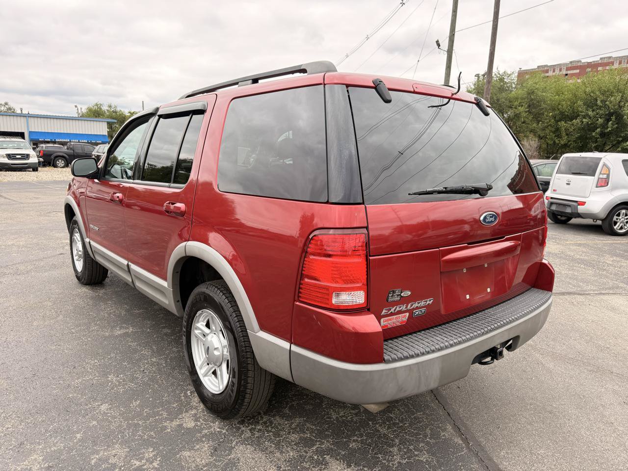 Used 2002 Ford Explorer XLT RWD image 3