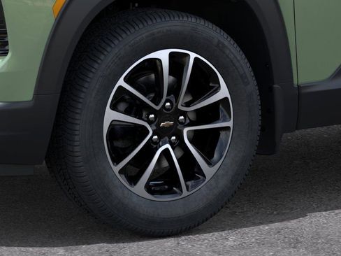 New 2026 Chevrolet TrailBlazer LT w/ Driver Confidence Package AWD/4WD image 9