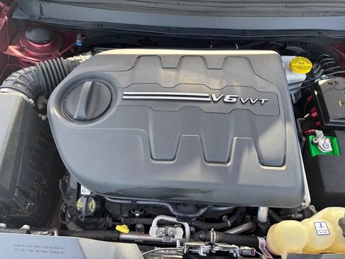 Used 2019 Jeep Cherokee High Altitude AWD/4WD image 34