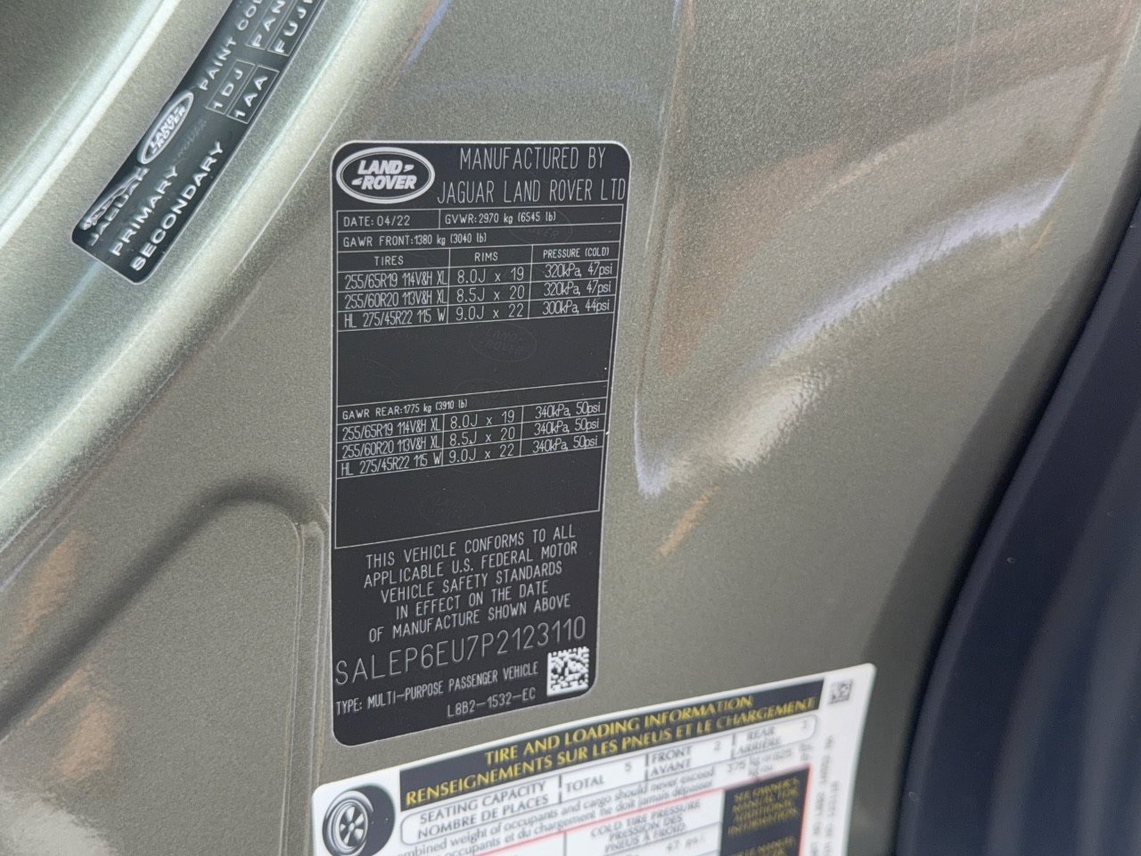 Used 2023 Land Rover Defender 90 SE AWD/4WD image 31