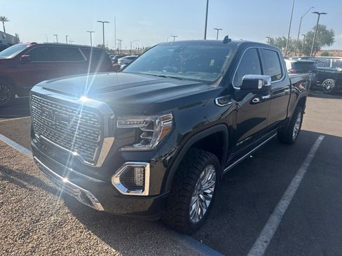 Used 2019 GMC Sierra 1500 Denali w/ Denali Ultimate Package AWD/4WD image 1