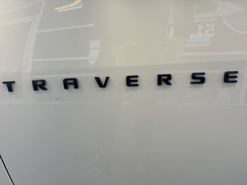 Used 2021 Chevrolet Traverse RS w/ LPO, Floor Liner Package FWD image 10