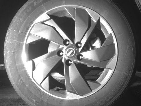 Used 2025 Nissan Rogue SV AWD/4WD image 13
