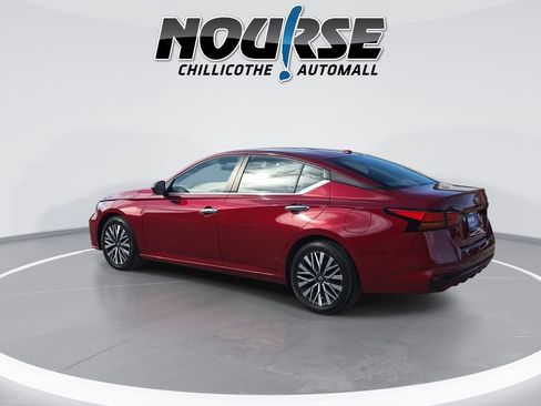 Used 2024 Nissan Altima 2.5 SV FWD image 6