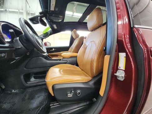 Used 2021 Chrysler Pacifica Pinnacle AWD/4WD image 13