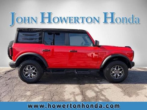 Used 2023 Ford Bronco Badlands image 3