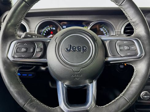 Used 2023 Jeep Wrangler Unlimited Sahara w/ Cold Weather Group AWD/4WD image 43
