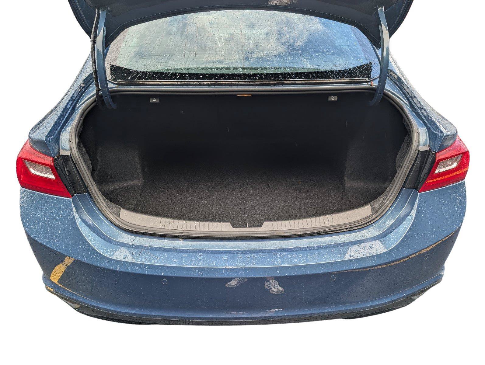 Used 2025 Chevrolet Malibu LT FWD image 34