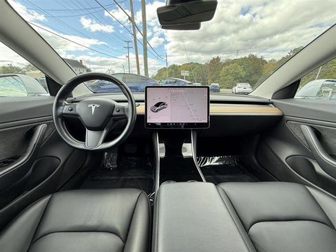 Used 2018 Tesla Model 3 Long Range image 13