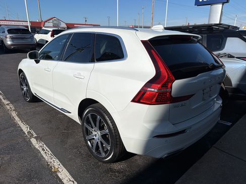 Used 2020 Volvo XC60 T6 Inscription image 10
