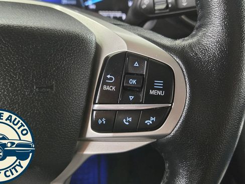 Used 2021 Ford Explorer Limited w/ Equipment Group 301A AWD/4WD image 13