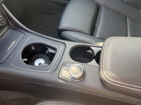 Certified 2016 Mercedes-Benz GLA 250 4MATIC image 31