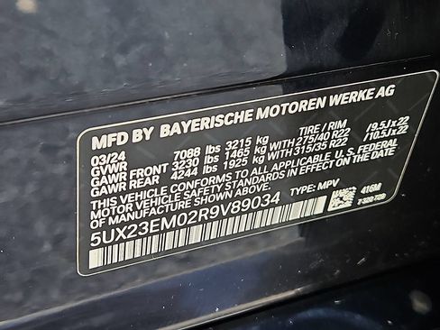Used 2024 BMW X7 xDrive40i w/ M Sport Package AWD/4WD image 27