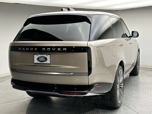 Certified 2025 Land Rover Range Rover SE AWD/4WD image 3