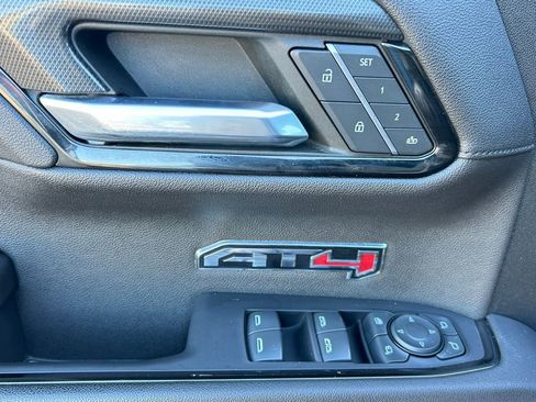 Used 2023 GMC Sierra 1500 AT4 w/ AT4 Premium Package AWD/4WD image 30