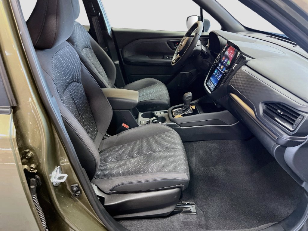 Used 2025 Subaru Forester Premium AWD/4WD image 28