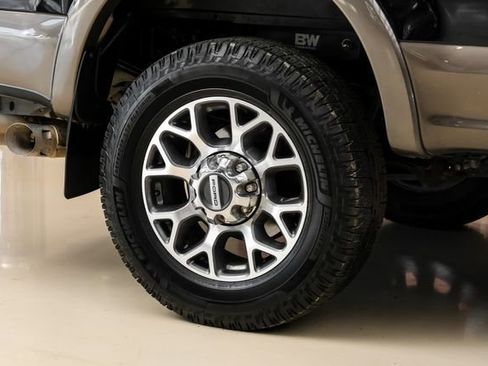 Used 2022 Ford F350 Lariat w/ Lariat Ultimate Package image 59