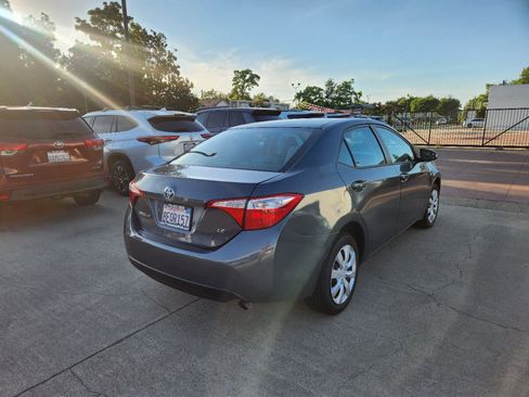 Used 2016 Toyota Corolla LE FWD image 5