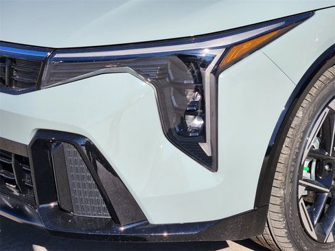 New 2025 Kia K4 GT-Line image 6