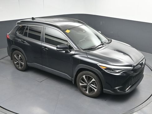 Used 2024 Toyota Corolla Cross XSE image 33