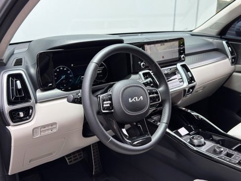 Used 2023 Kia Sorento SX Prestige AWD/4WD image 13