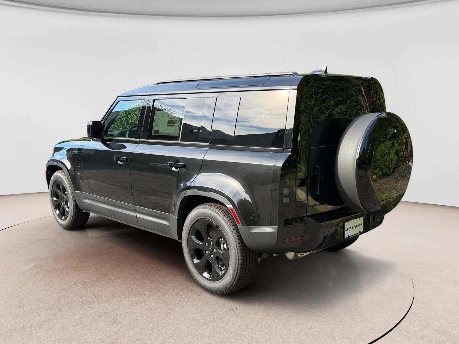 New 2026 Land Rover Defender 110 S AWD/4WD image 3