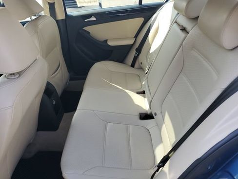 Used 2015 Volkswagen Jetta TDI SEL FWD image 13