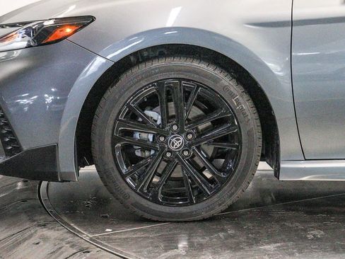 Used 2026 Toyota Camry SE FWD image 9
