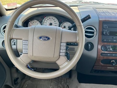 Used 2004 Ford F150 XLT AWD/4WD image 3