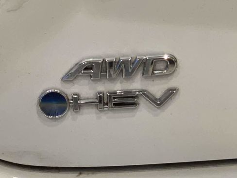 Certified 2025 Toyota Camry XLE AWD/4WD image 11