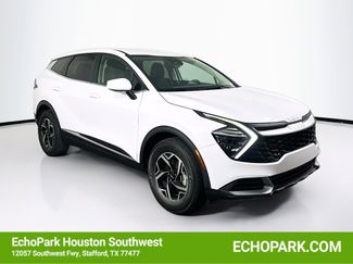 Used 2025 Kia Sportage LX video 1