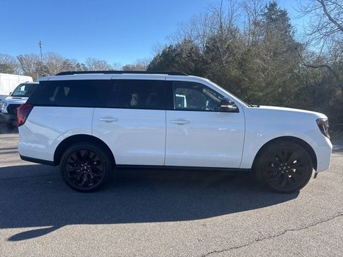 Used 2025 Ford Expedition Platinum w/ Stealth Appearance Package image 2