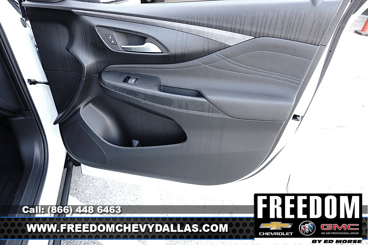 New 2026 Buick Envista Sport Touring w/ Convenience II Package FWD image 36