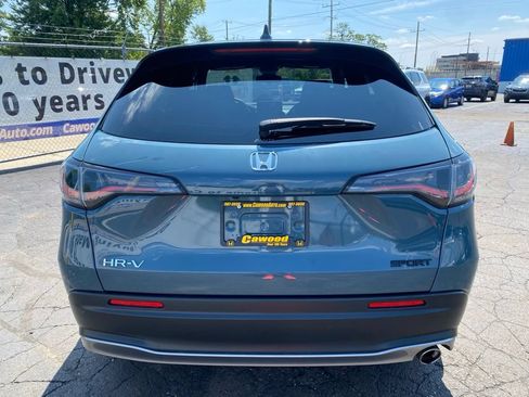 Used 2024 Honda HR-V Sport image 3