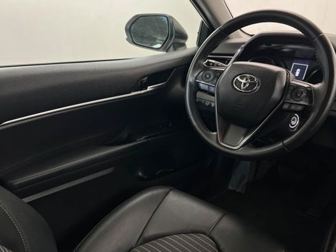 Used 2021 Toyota Camry SE FWD image 11
