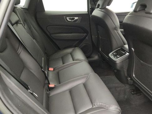 Used 2022 Volvo XC60 B5 Inscription w/ Advanced Package AWD/4WD image 22