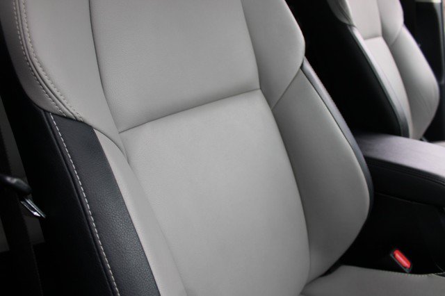 Used 2017 Toyota RAV4 Limited w/ Advanced Technology Package FWD image 18