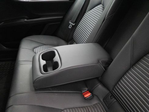 Used 2023 Toyota Camry SE w/ Cold Weather Package image 28