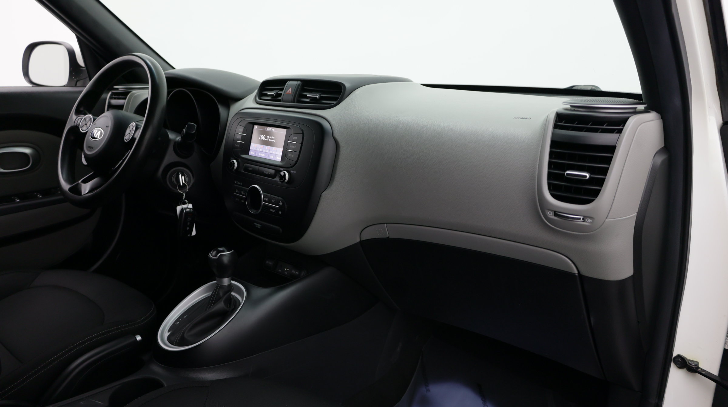 Used 2017 Kia Soul + FWD image 38